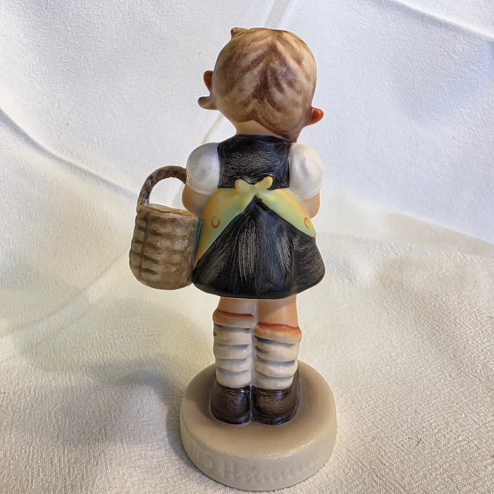 Vintage Goebel Hummel Sister Little Girl With A Basket Figurine TMK 6